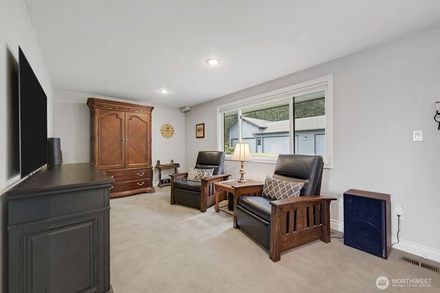 3135 Oak Bay Road, Port Hadlock, WA 98339