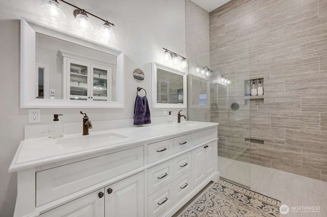 3135 Oak Bay Road, Port Hadlock, WA 98339