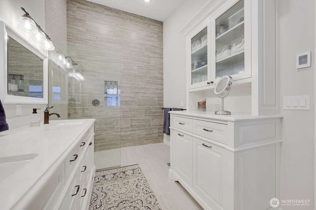 3135 Oak Bay Road, Port Hadlock, WA 98339