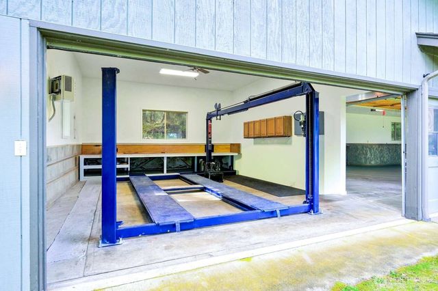 3135 Oak Bay Road, Port Hadlock, WA 98339