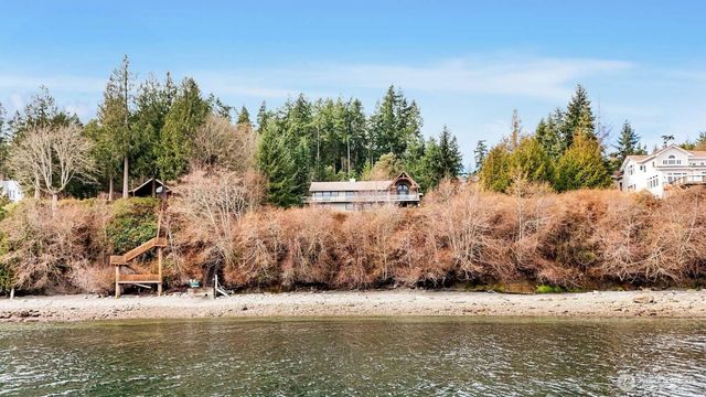 3135 Oak Bay Road, Port Hadlock, WA 98339