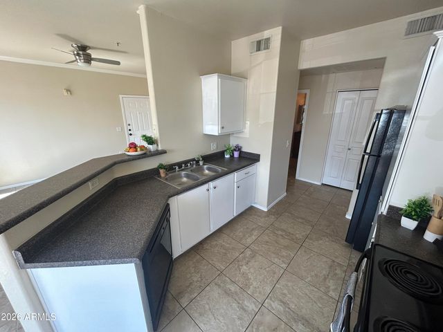 1941 S PIERPONT Drive 1038, Mesa, AZ 85206