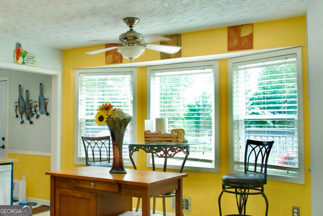 17 Wedgefield Court, Mcdonough, GA 30252