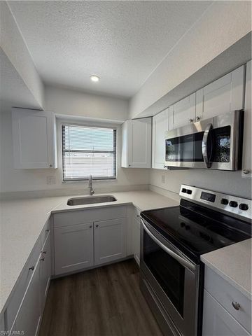 2811 SE 15th PL 203, Cape Coral, FL 33904