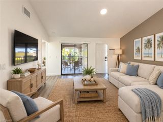 2811 SE 15th PL 203, Cape Coral, FL 33904