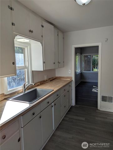 1812 Amhurst Street SE, Olympia, WA 98501