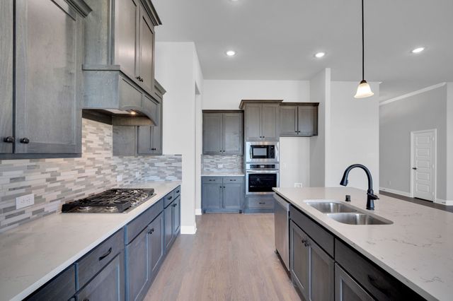 128 Lila Lake Drive, Waxahachie, TX 75165