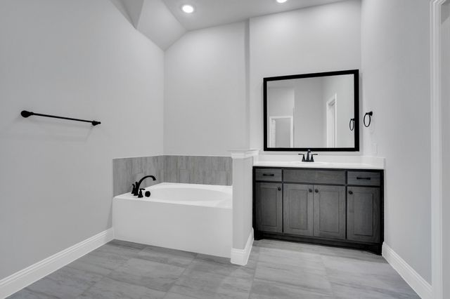 128 Lila Lake Drive, Waxahachie, TX 75165