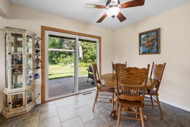 W250S4461 Center ROAD, Waukesha, WI 53189