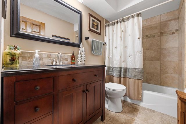 W250S4461 Center ROAD, Waukesha, WI 53189