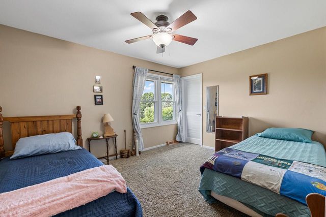 W250S4461 Center ROAD, Waukesha, WI 53189