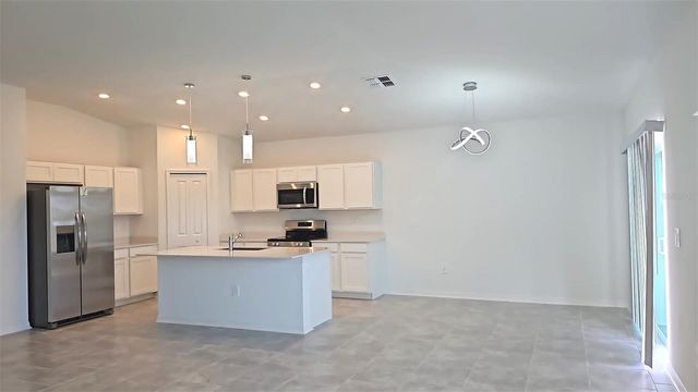 1124 TYLER LOOP, Winter Haven, FL 33884