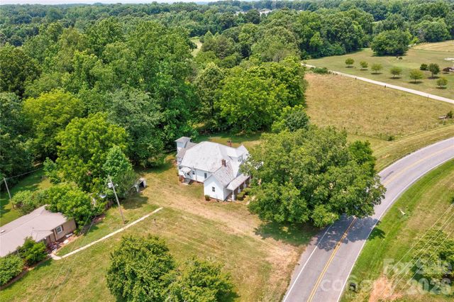 1813 Saint Marks Church Road, Crouse, NC 28033