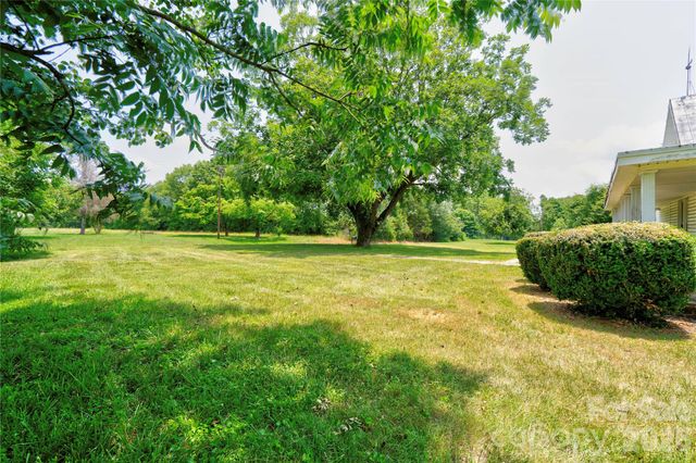 1813 Saint Marks Church Road, Crouse, NC 28033