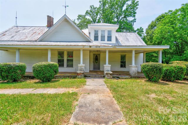 1813 Saint Marks Church Road, Crouse, NC 28033
