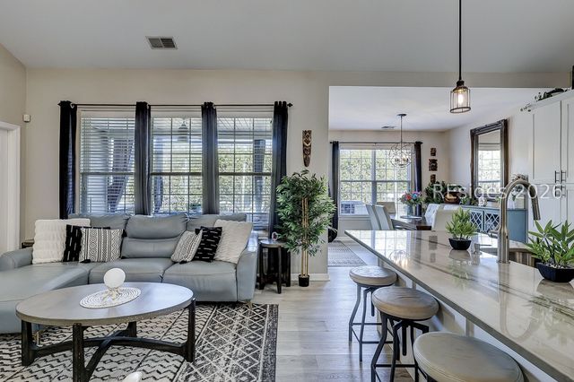 147 Oakesdale Dr, Bluffton, SC 29909