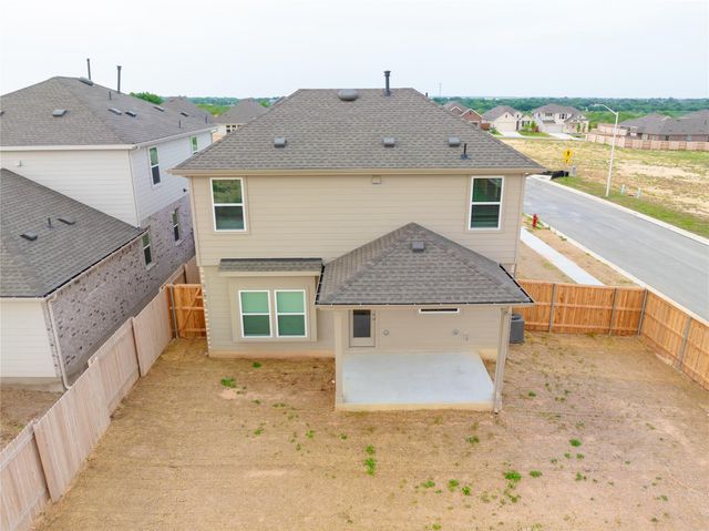 198 Shackleton DR, Kyle, TX 78640
