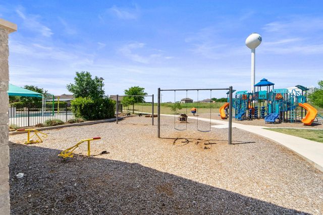 198 Shackleton DR, Kyle, TX 78640