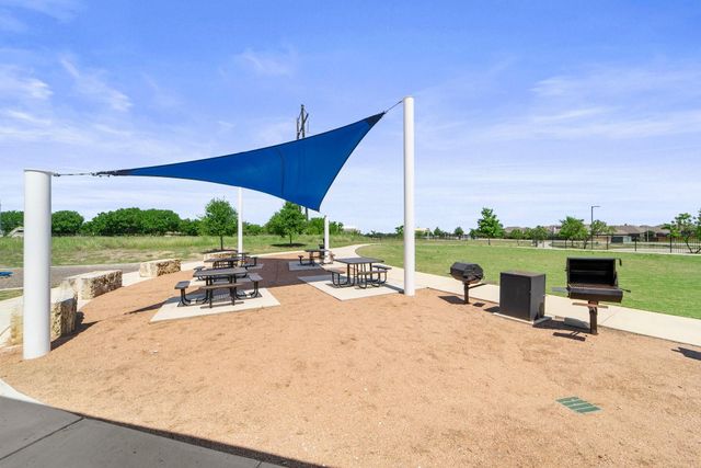 198 Shackleton DR, Kyle, TX 78640
