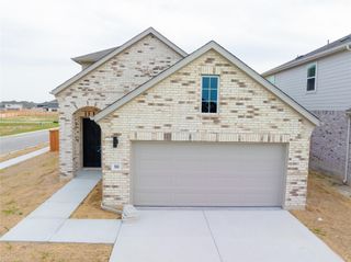 198 Shackleton DR, Kyle, TX 78640