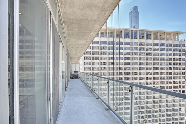 550 N Saint Clair Street 2303, Chicago, IL 60611