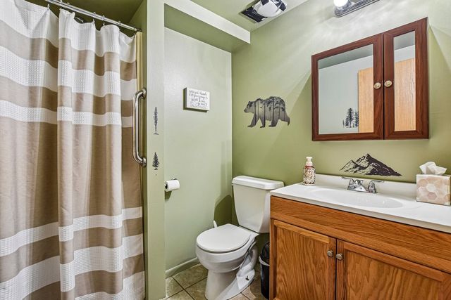 256 Meadows Drive, Sugar Grove, IL 60554