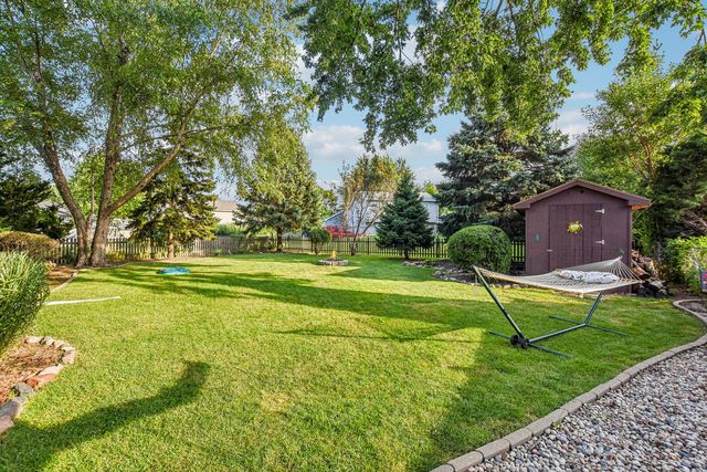 256 Meadows Drive, Sugar Grove, IL 60554