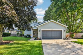 256 Meadows Drive, Sugar Grove, IL 60554