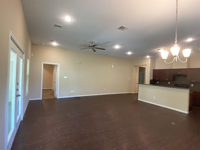 618 Shady Lake Drive, New Caney, TX 77357