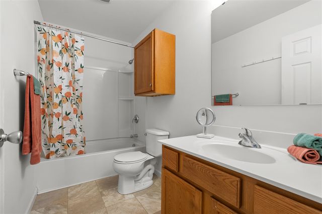 4143 Wild Meadow Street, Kalamazoo, MI 49048