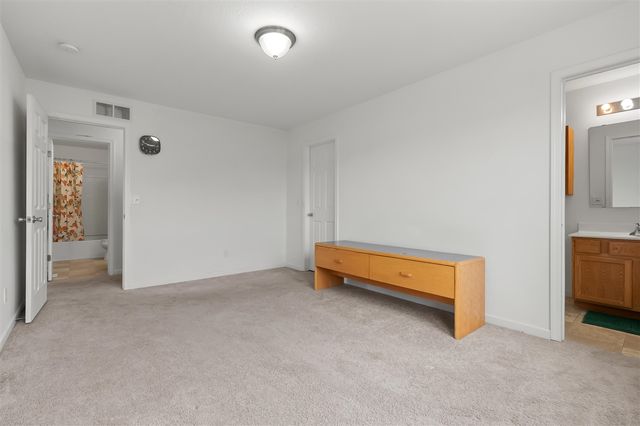 4143 Wild Meadow Street, Kalamazoo, MI 49048