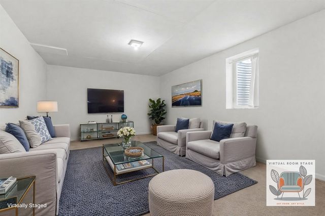 4143 Wild Meadow Street, Kalamazoo, MI 49048