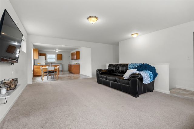 4143 Wild Meadow Street, Kalamazoo, MI 49048