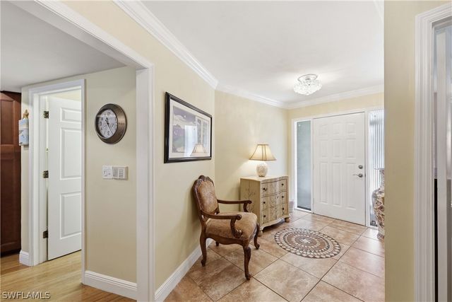 220 Palmetto Dunes CIR, Naples, FL 34113