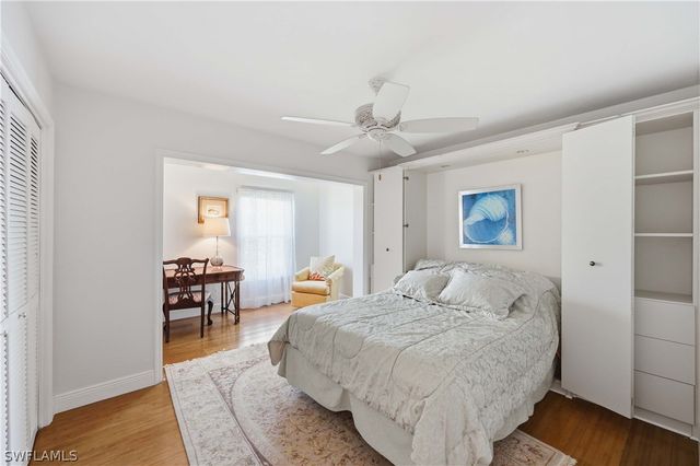 220 Palmetto Dunes CIR, Naples, FL 34113