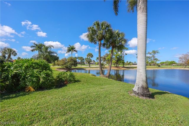 220 Palmetto Dunes CIR, Naples, FL 34113