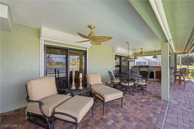 220 Palmetto Dunes CIR, Naples, FL 34113