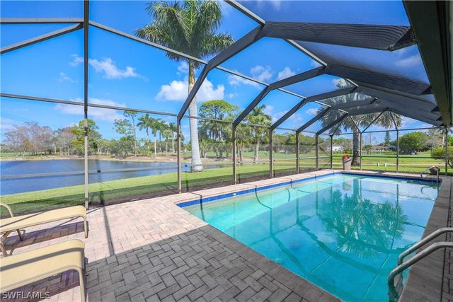 220 Palmetto Dunes CIR, Naples, FL 34113
