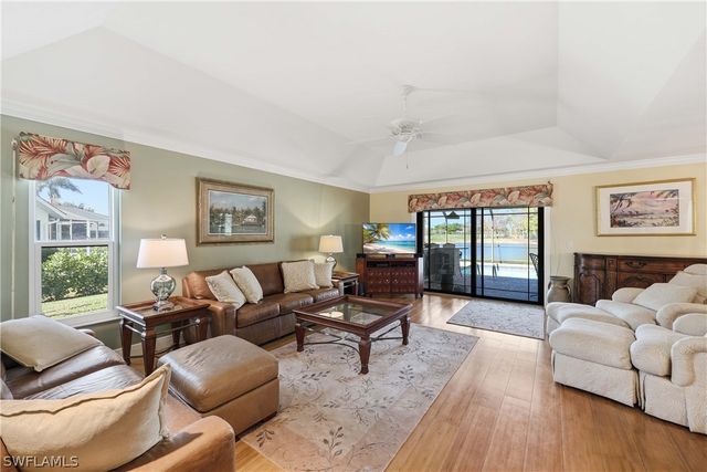 220 Palmetto Dunes CIR, Naples, FL 34113