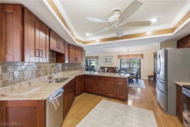 220 Palmetto Dunes CIR, Naples, FL 34113