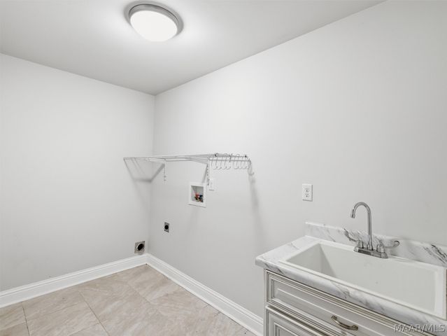 8913 Caraway Lane, Montgomery, AL 36117
