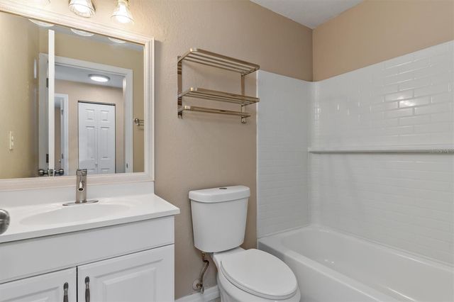 18019 AVONSDALE CIRCLE, Port Charlotte, FL 33948