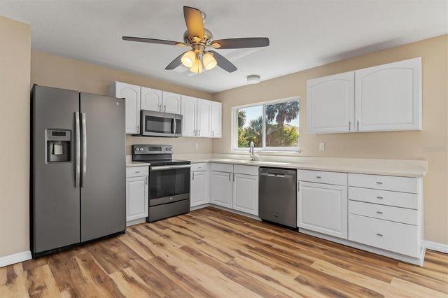 18019 AVONSDALE CIRCLE, Port Charlotte, FL 33948