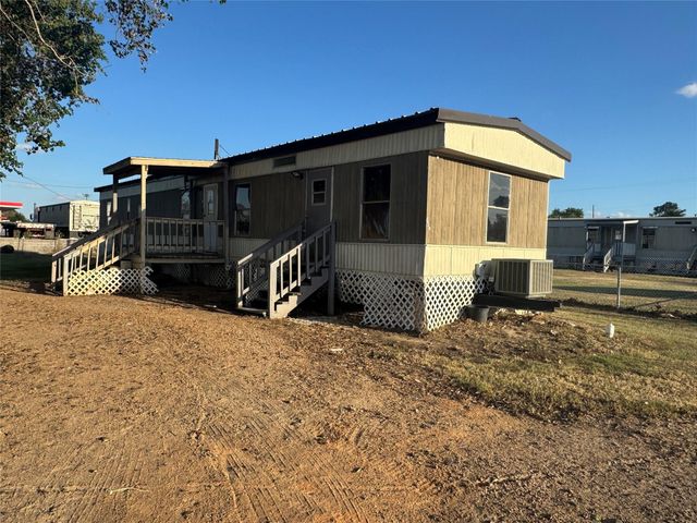 1423 Prosperity Street, El Campo, TX 77437