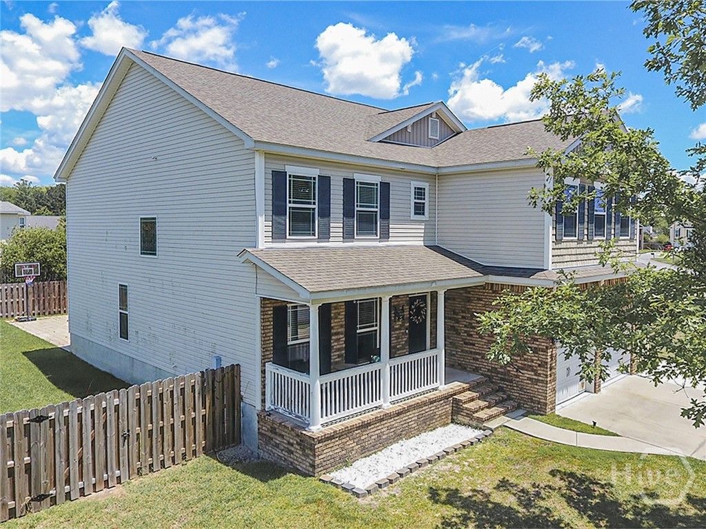 Image 3 of property listing at 65 Patriot Drive, Richmond Hill, GA 31324