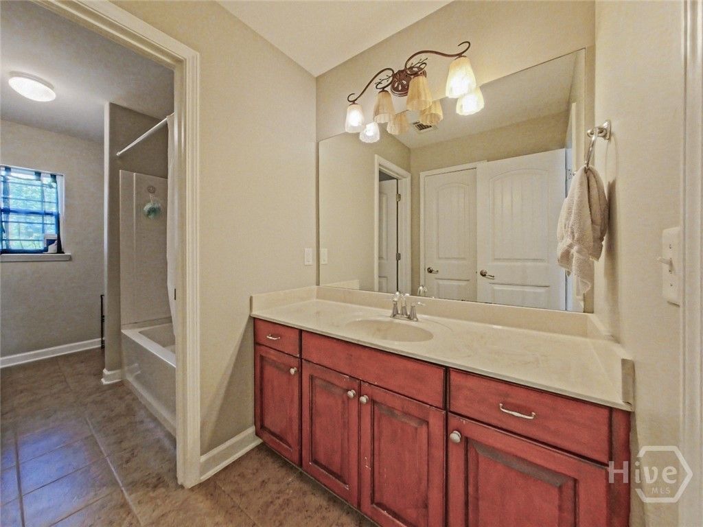 Image 39 of property listing at 65 Patriot Drive, Richmond Hill, GA 31324