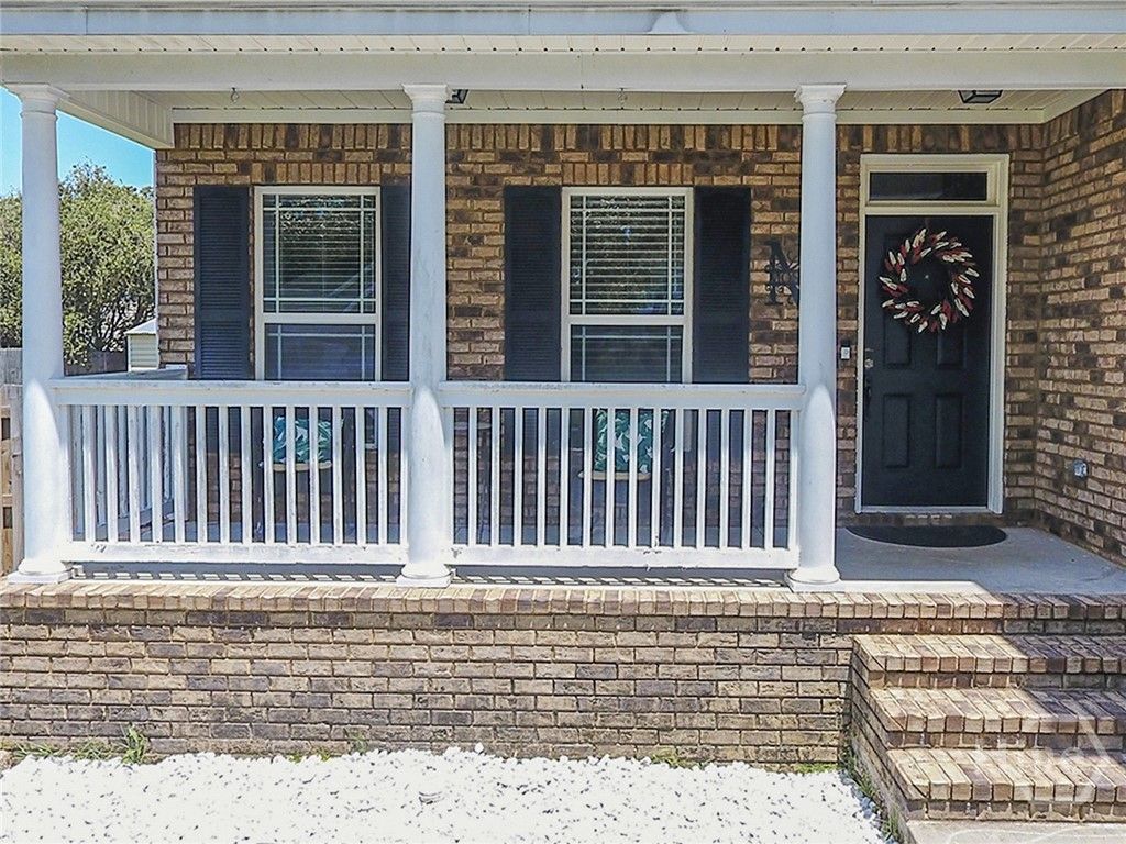 Image 4 of property listing at 65 Patriot Drive, Richmond Hill, GA 31324