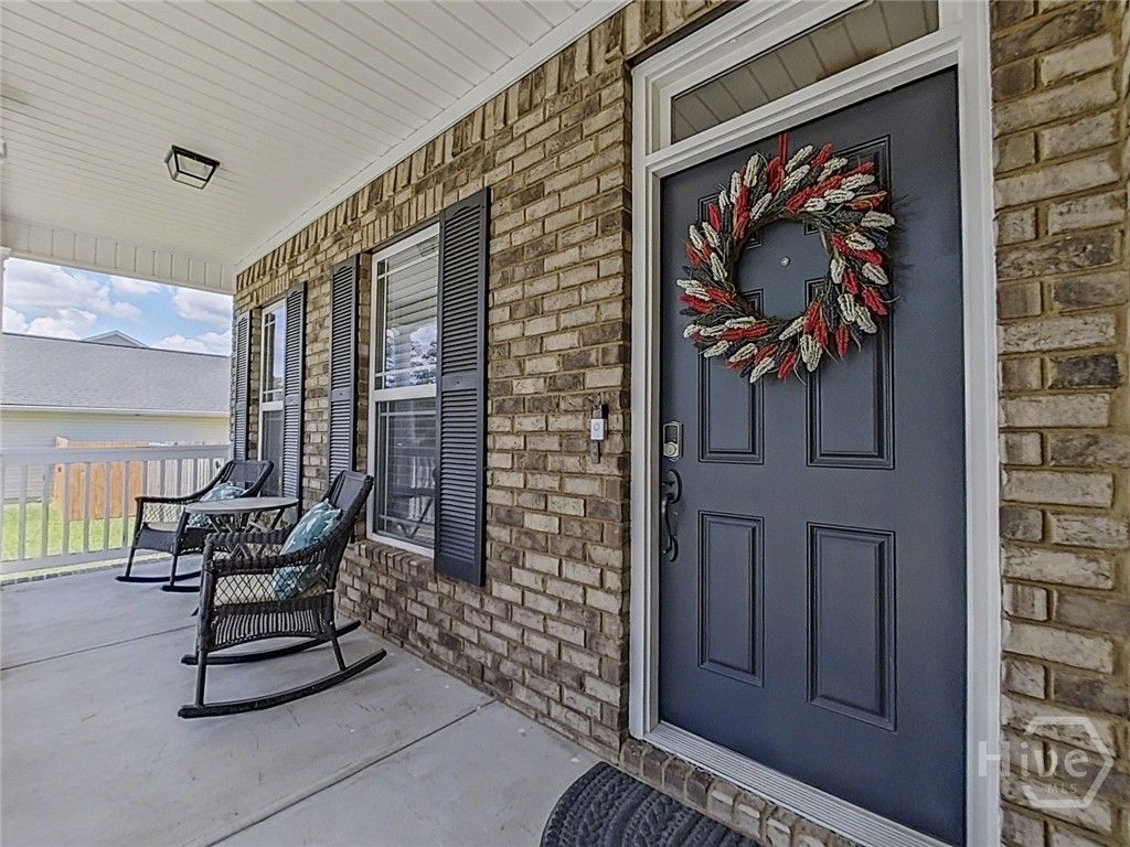 Image 5 of property listing at 65 Patriot Drive, Richmond Hill, GA 31324