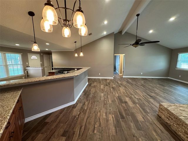 2317 Meade Court, League City, TX 77573