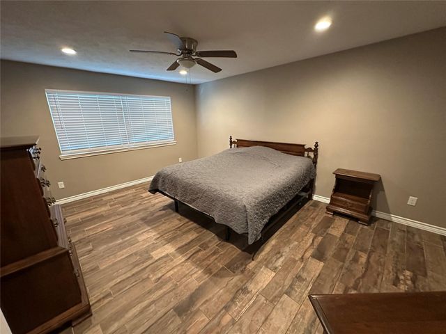 2317 Meade Court, League City, TX 77573